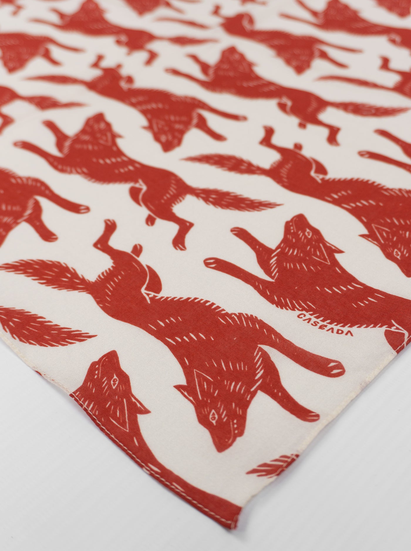 Bandana - Among Wolves - Red