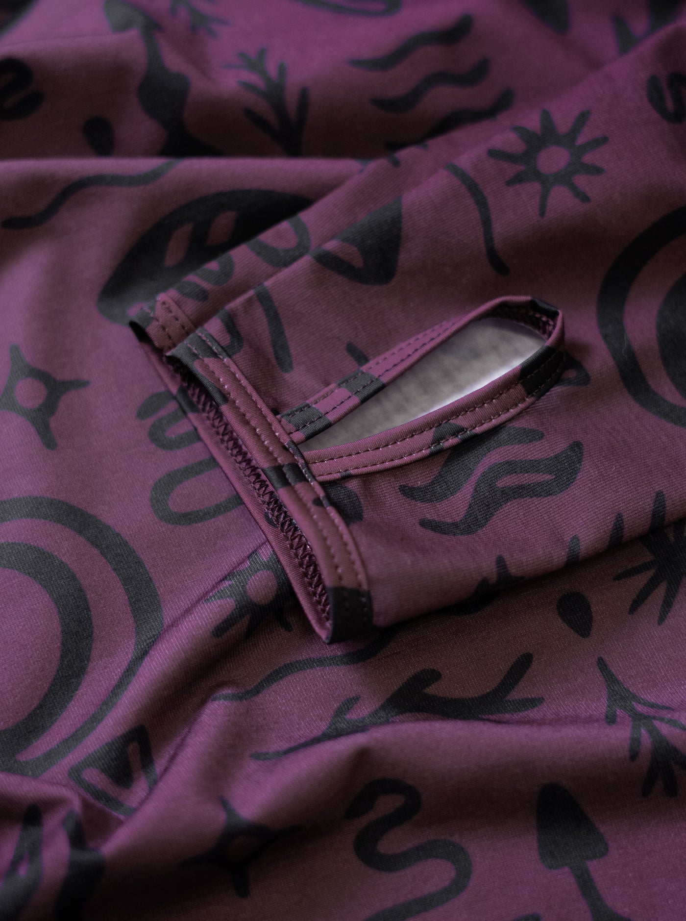 Trail T-Shirt Hoodie - Woodcut - Plum