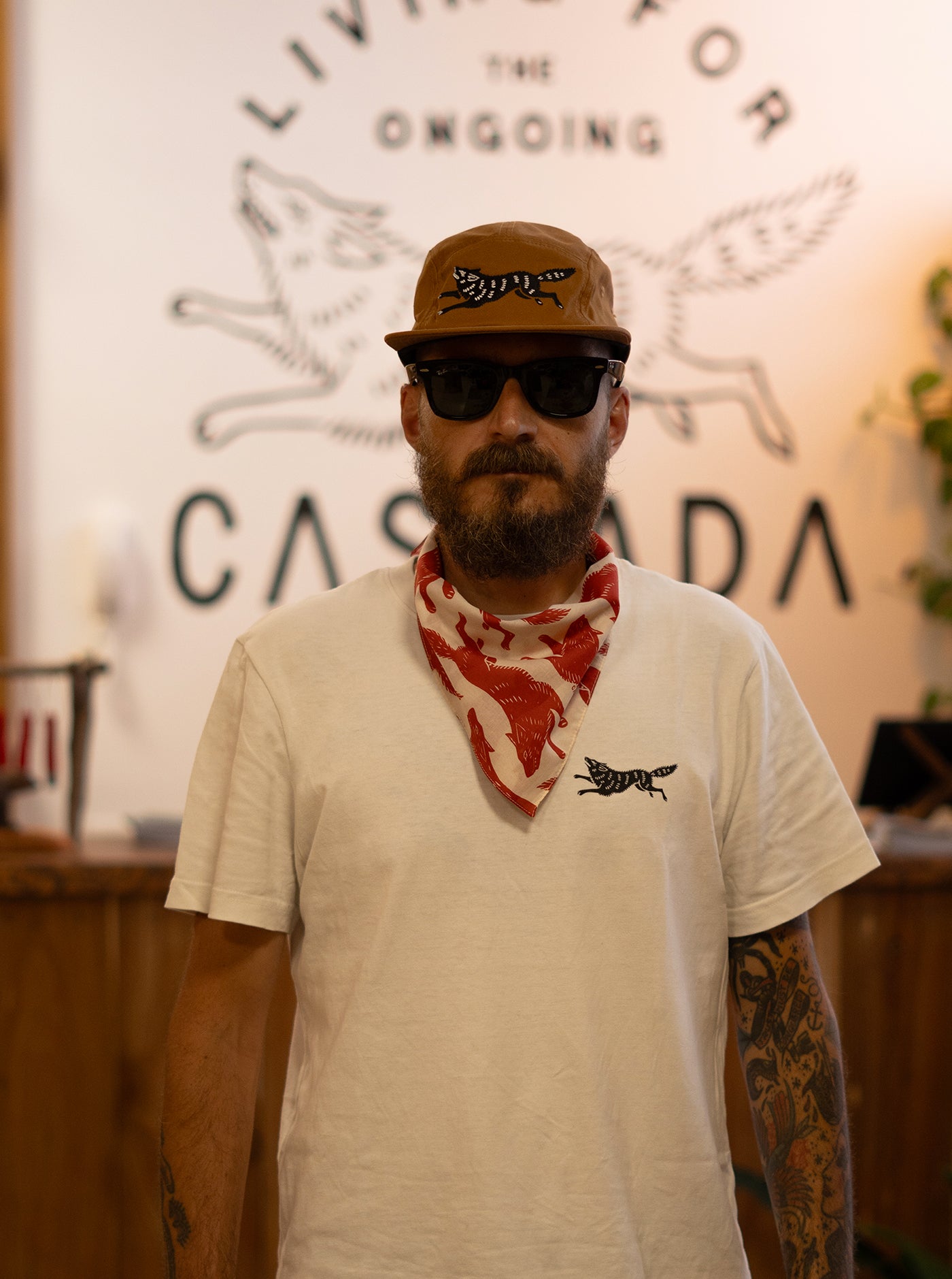 Bandana - Among Wolves - Red
