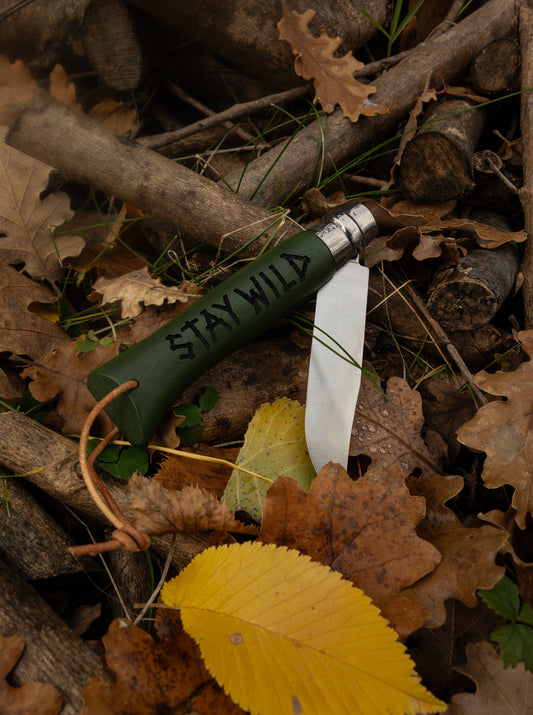 Stay Wild - Opinel N°08 - Olive