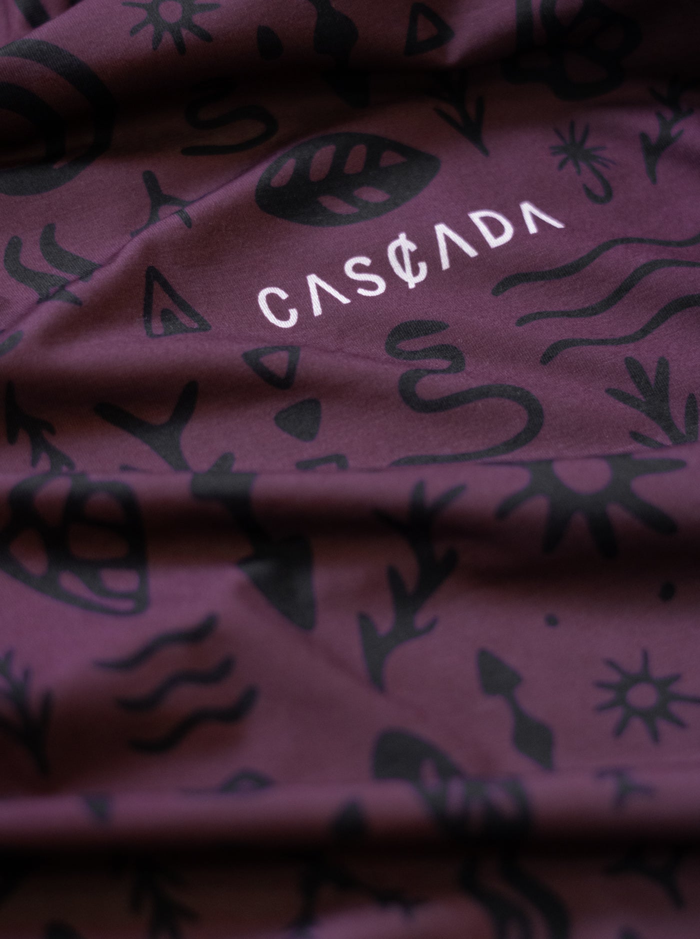Trail T-Shirt Hoodie - Woodcut - Plum