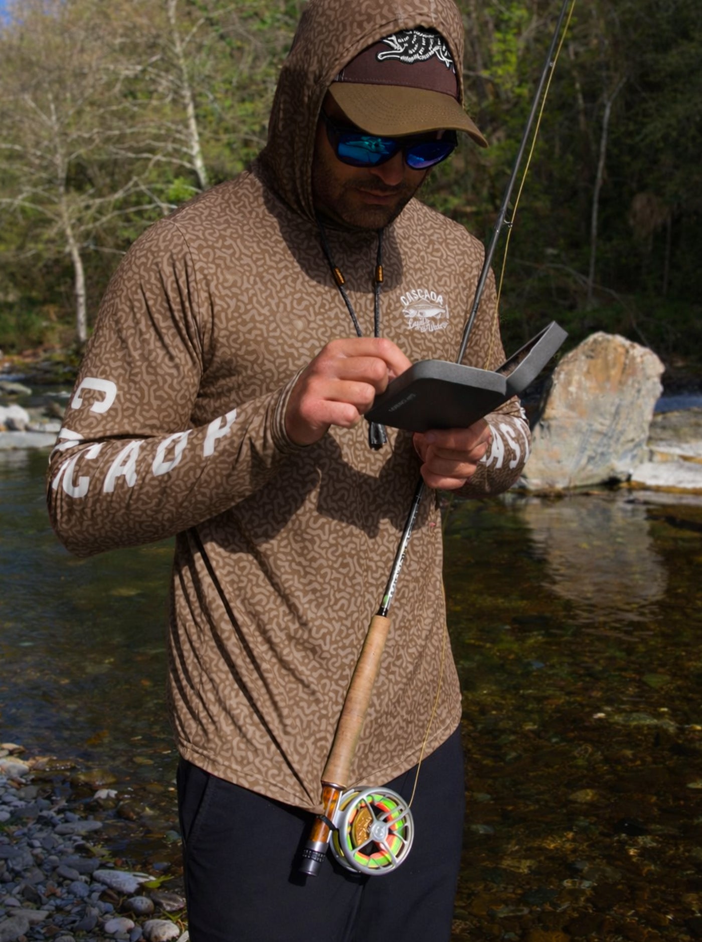 Trail T-Shirt Hoodie - Marble Trout