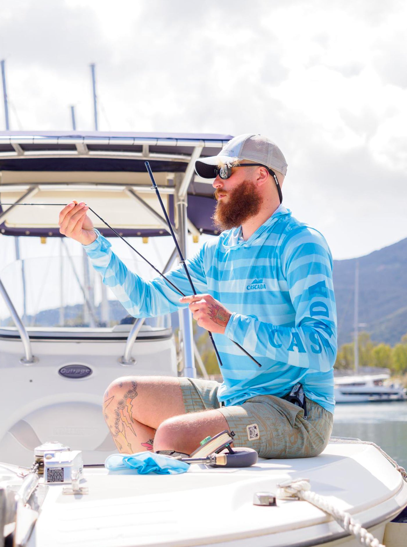 Trail T-Shirt Hoodie - Roosterfish